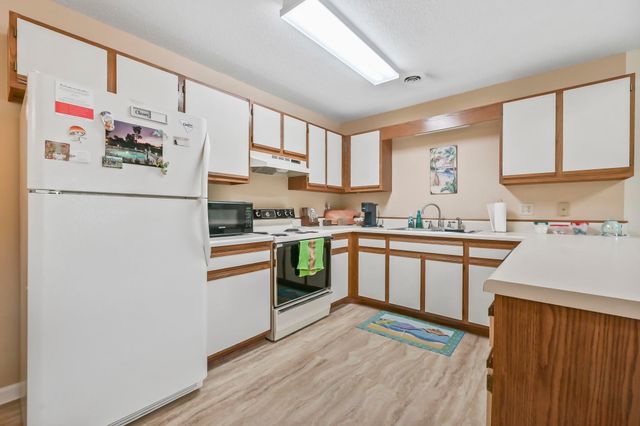 1920 Bent Grass Dr Apt 35J, Surfside Beach, SC 29575