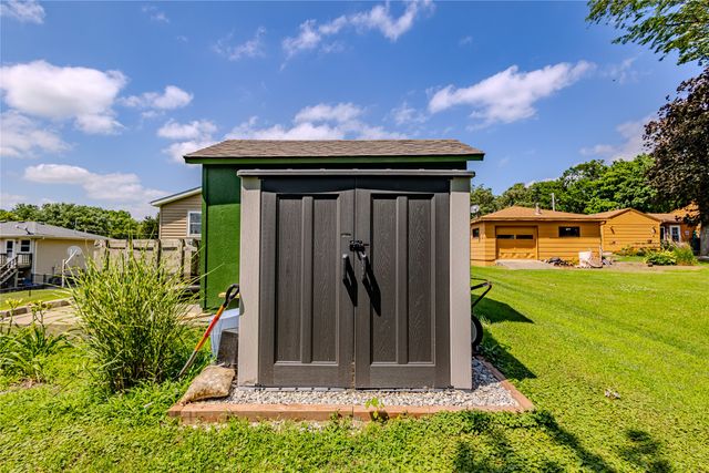 518 Lewis Avenue, Norwalk, IA 50211