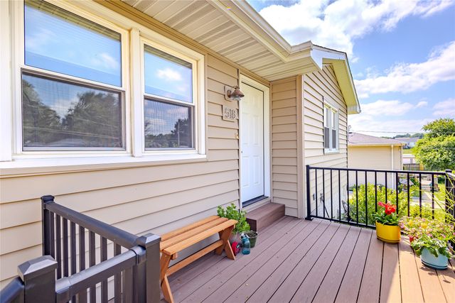 518 Lewis Avenue, Norwalk, IA 50211