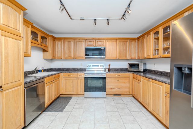 518 Lewis Avenue, Norwalk, IA 50211