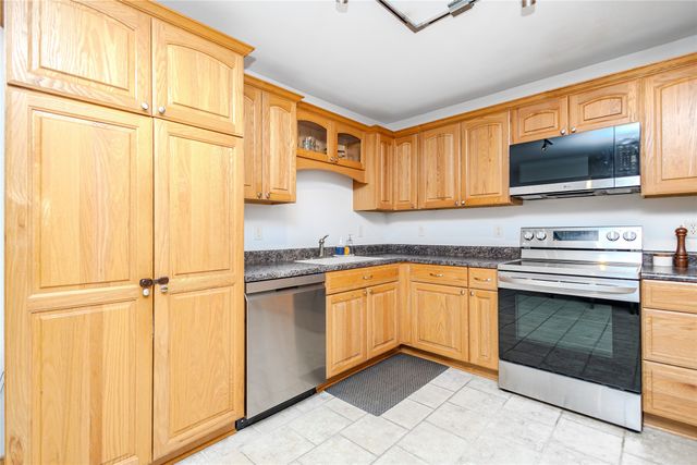 518 Lewis Avenue, Norwalk, IA 50211