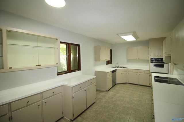 2218 Briarcliff Road SE, Huntsville, AL 35801