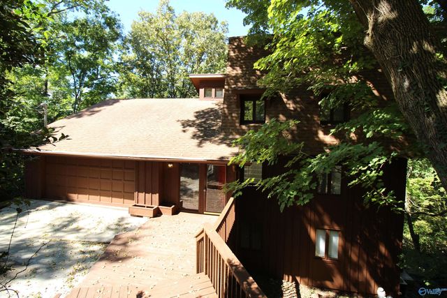 2218 Briarcliff Road SE, Huntsville, AL 35801