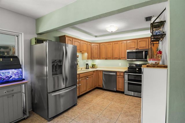 3216 CLEVELAND HEIGHTS BOULEVARD, Lakeland, FL 33803