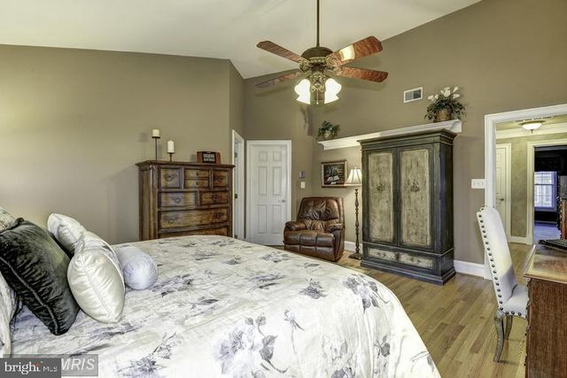 10501 CHANCERY CT, Fairfax, VA 22030
