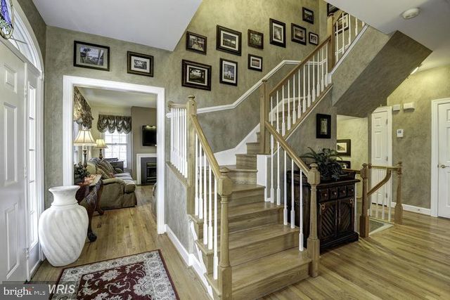 10501 CHANCERY CT, Fairfax, VA 22030