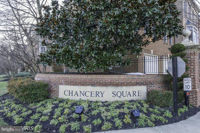 10501 CHANCERY CT, Fairfax, VA 22030