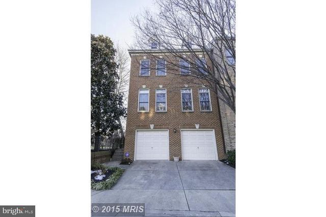 10501 CHANCERY CT, Fairfax, VA 22030