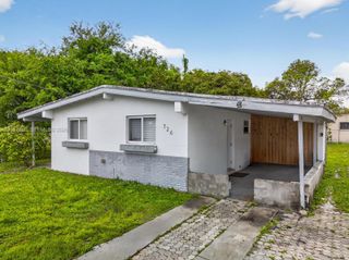 726 Phippen Waiters Road, Dania Beach, FL 33004