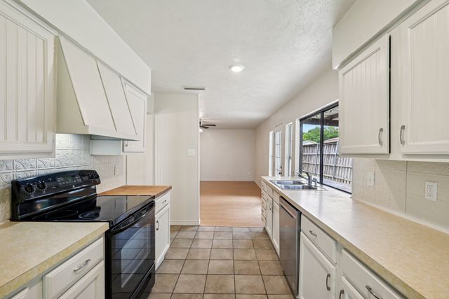 2622 Riviera Drive, Garland, TX 75040