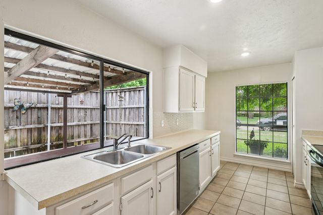 2622 Riviera Drive, Garland, TX 75040