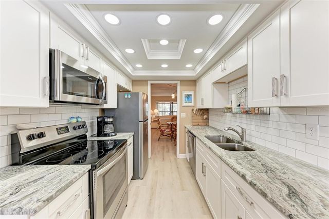 625 30TH AVENUE W G403, Bradenton, FL 34205