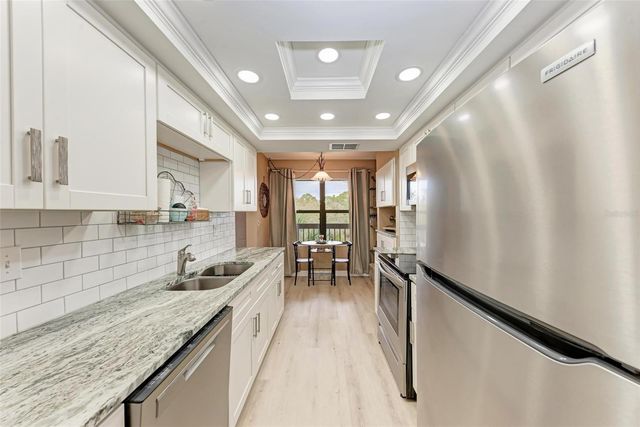 625 30TH AVENUE W G403, Bradenton, FL 34205