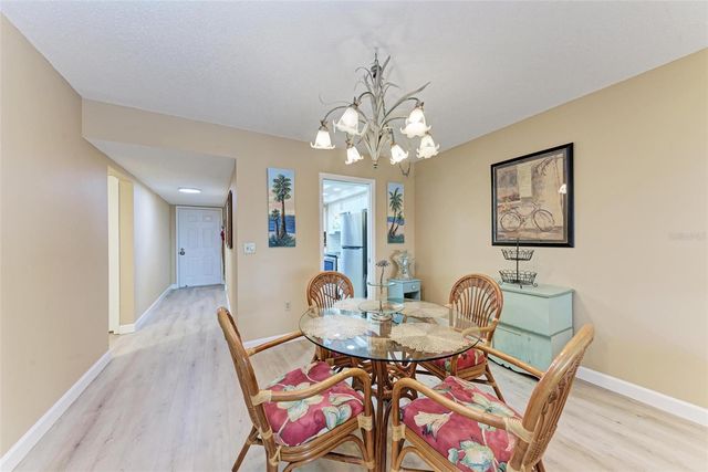 625 30TH AVENUE W G403, Bradenton, FL 34205