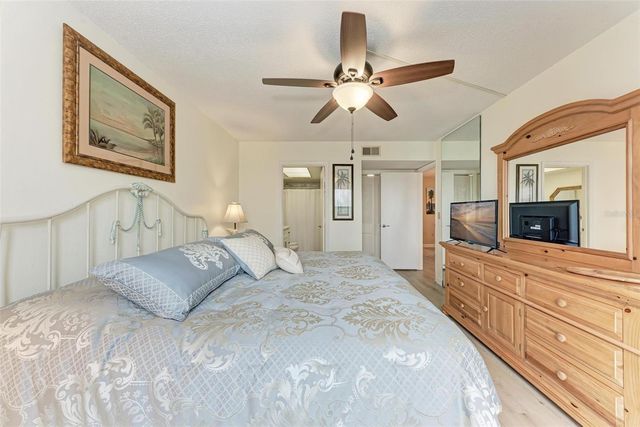 625 30TH AVENUE W G403, Bradenton, FL 34205