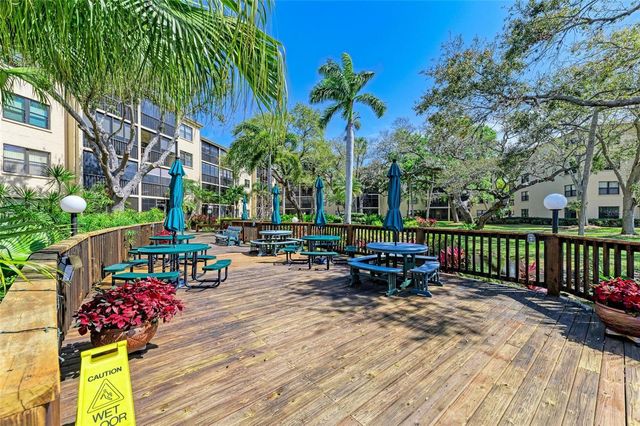 625 30TH AVENUE W G403, Bradenton, FL 34205