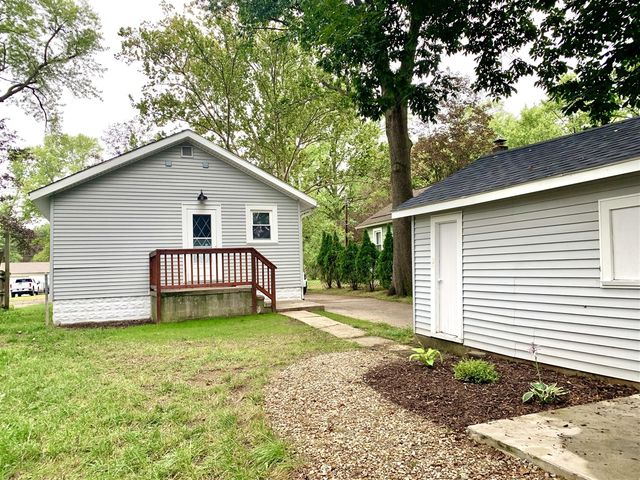 3621 Adams Street, Kalamazoo, MI 49008