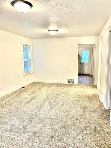 3621 Adams Street, Kalamazoo, MI 49008