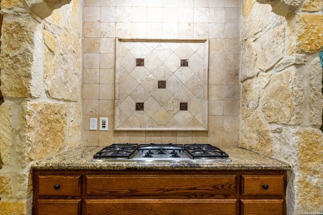 1071 Glenwood, Bulverde, TX 78163