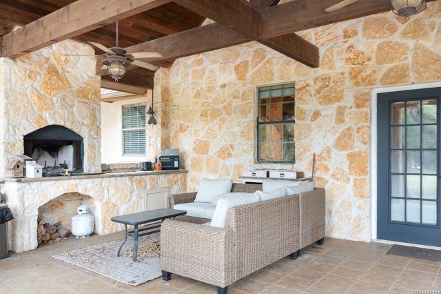 1071 Glenwood, Bulverde, TX 78163