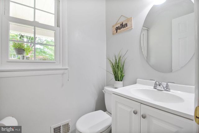 10611 MEADOWHILL RD, Silver Spring, MD 20901