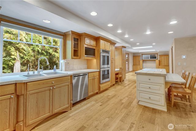 17664 SE 303rd Street, Kent, WA 98042