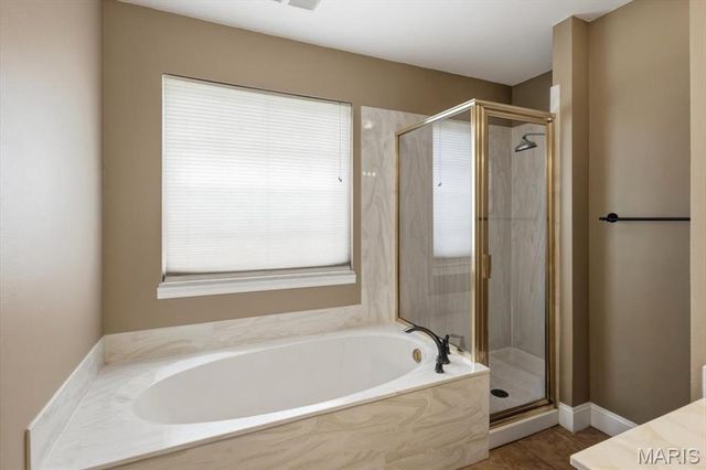 350 Harbour Pointe Drive, Wildwood, MO 63040