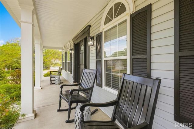 350 Harbour Pointe Drive, Wildwood, MO 63040