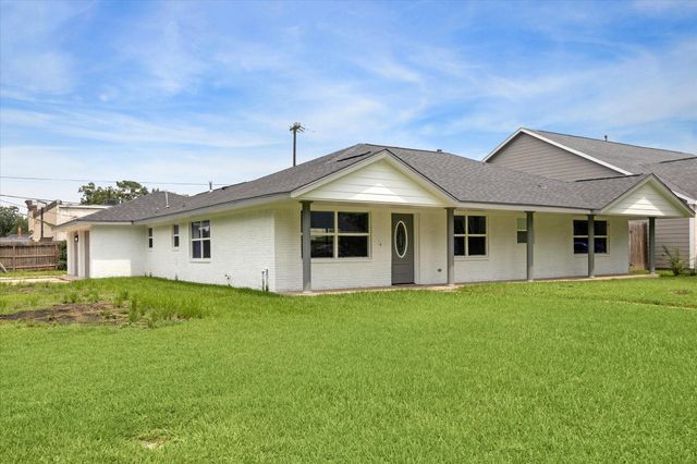 803 Hackberry Street, Stafford, TX 77477