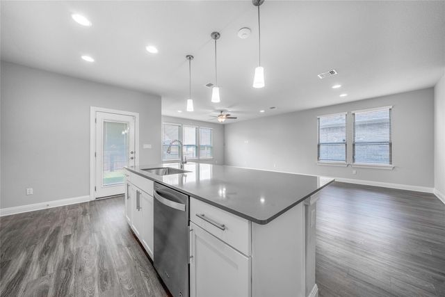 3002 Maysilee ST, Austin, TX 78728