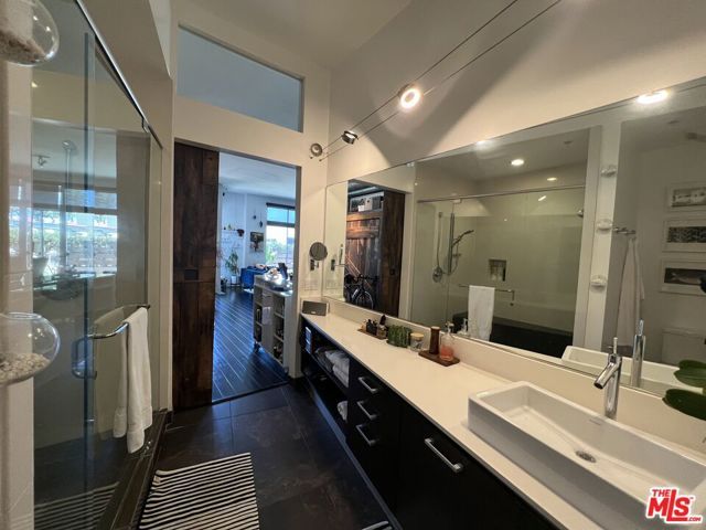 13320 Beach Avenue 102, Marina Del Rey, CA 90292