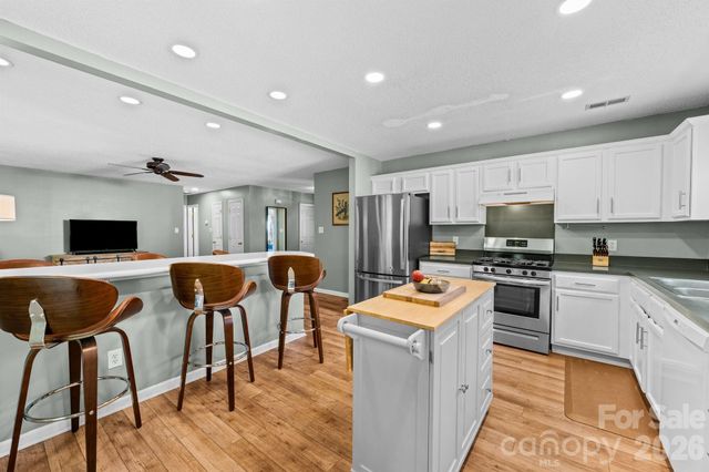 5204 Ashie Avenue, Matthews, NC 28104
