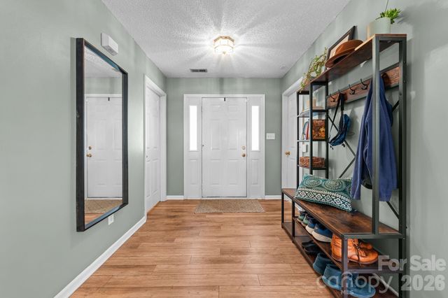 5204 Ashie Avenue, Matthews, NC 28104
