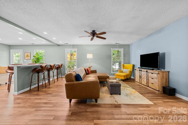 5204 Ashie Avenue, Matthews, NC 28104