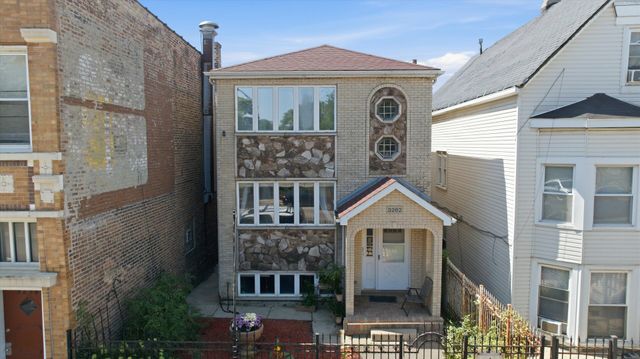 3262 N Elston Avenue, Chicago, IL 60618