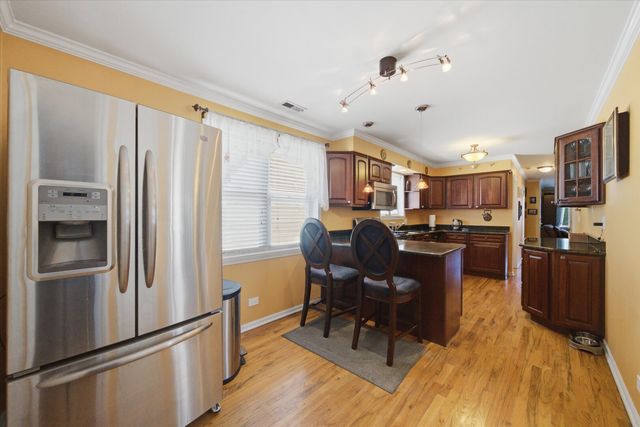 3262 N Elston Avenue, Chicago, IL 60618
