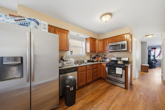 3262 N Elston Avenue, Chicago, IL 60618