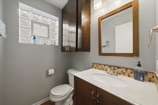 3262 N Elston Avenue, Chicago, IL 60618