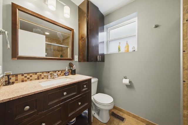 3262 N Elston Avenue, Chicago, IL 60618