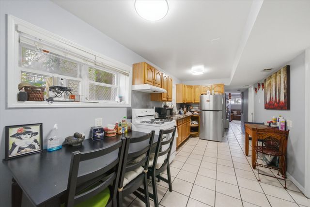 3262 N Elston Avenue, Chicago, IL 60618