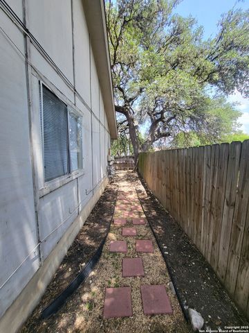 5606 Rose Dawn, San Antonio, TX 78250