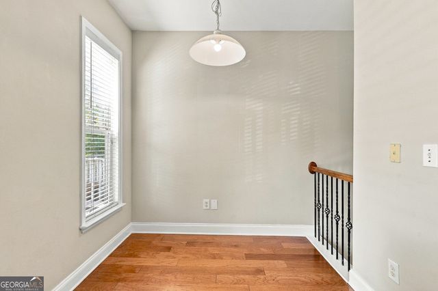 217 16th Street NW 6, Atlanta, GA 30363