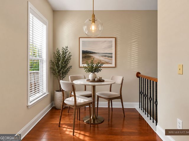217 16th Street NW 6, Atlanta, GA 30363