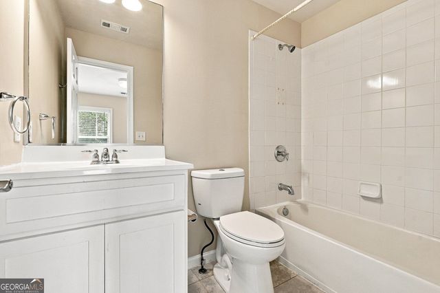 217 16th Street NW 6, Atlanta, GA 30363
