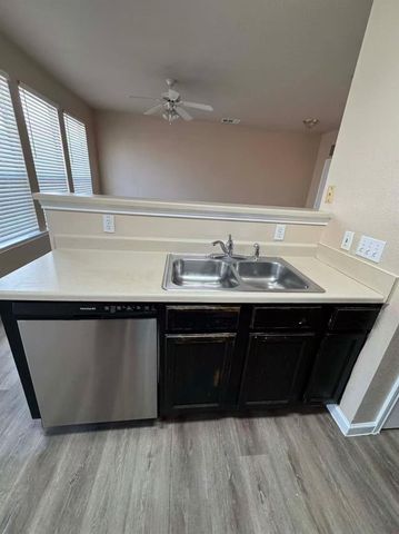 2705 Westhampton CT A, Round Rock, TX 78664