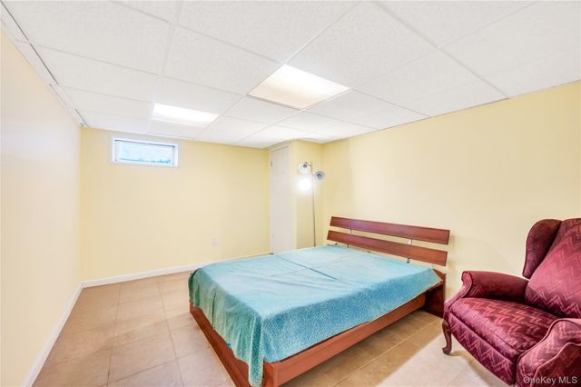 154 8th Street, Bethpage, NY 11714