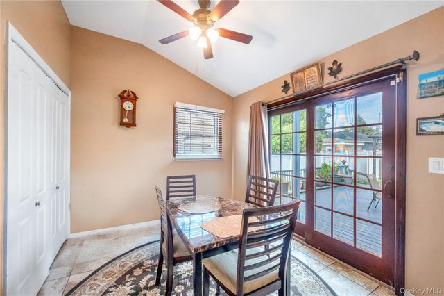 154 8th Street, Bethpage, NY 11714