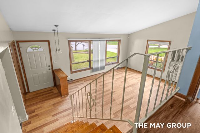 5366 Effingham Drive Se, City Of Kentwood, MI 49508