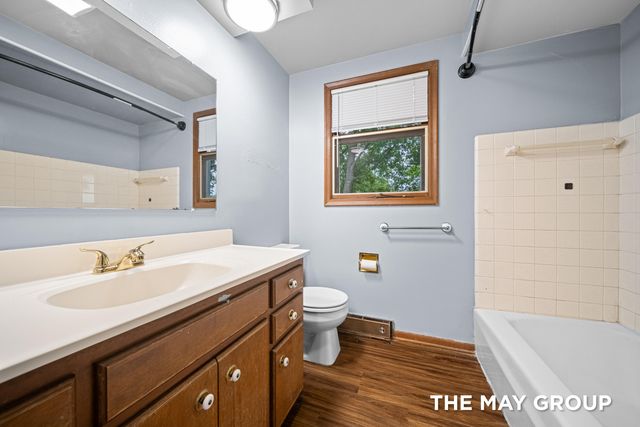 5366 Effingham Drive Se, City Of Kentwood, MI 49508