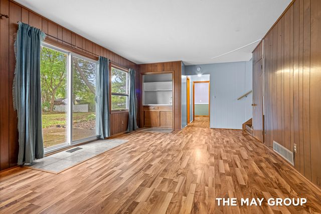 5366 Effingham Drive Se, City Of Kentwood, MI 49508
